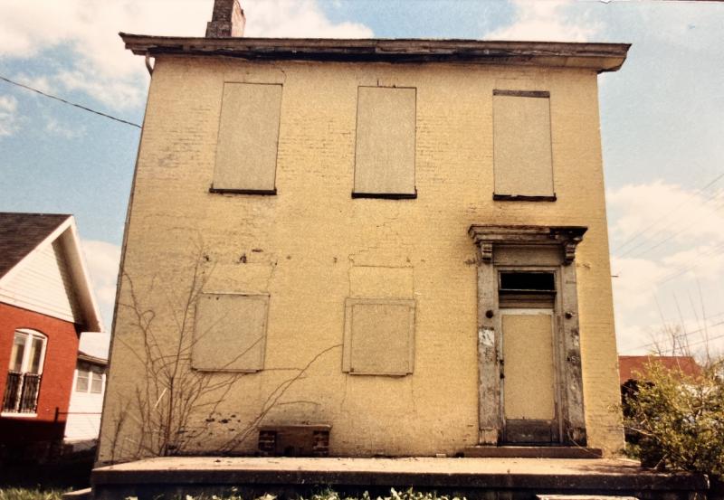 Photograph of facade pre-rehabilitation, 1980s. University of Kentucky Special Collections: Blue Grass Trust for Historic Preservation records, 2009ms149 Box P1, file 24